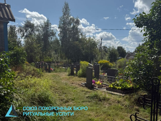 kladbishche-gorod-novaya-ladoga-na-ulice-krenicy-volhovskiy-rayon-novye-rodstvennye-mesta-mogily-dlya-zahoroneniya-umershih
